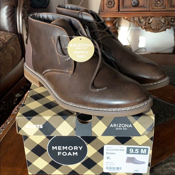 Size 9.5 men’s brown  Arizona Jean co - Picture 1 of 4